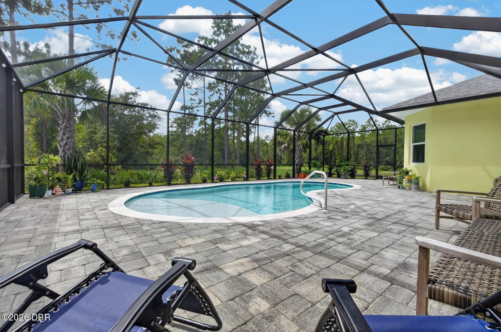 961 Bama Breeze Drive