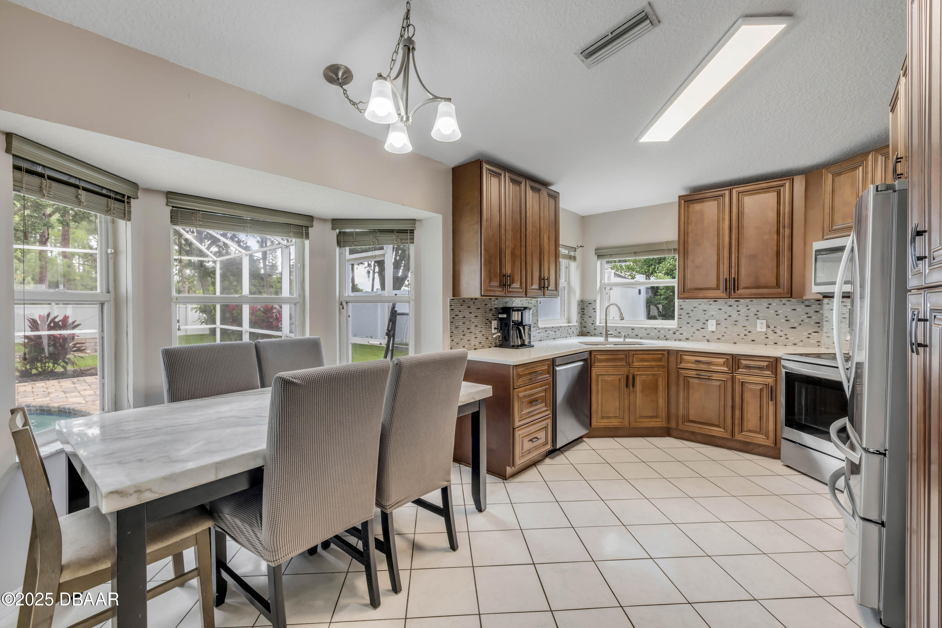 1773 Arash Circle
