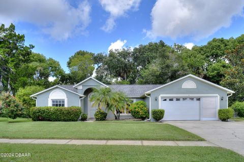 A home in South Daytona