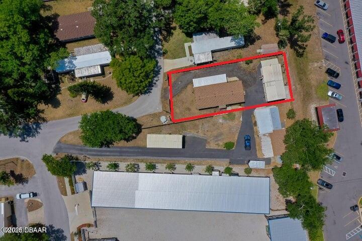 1018 Green Acres Circle N