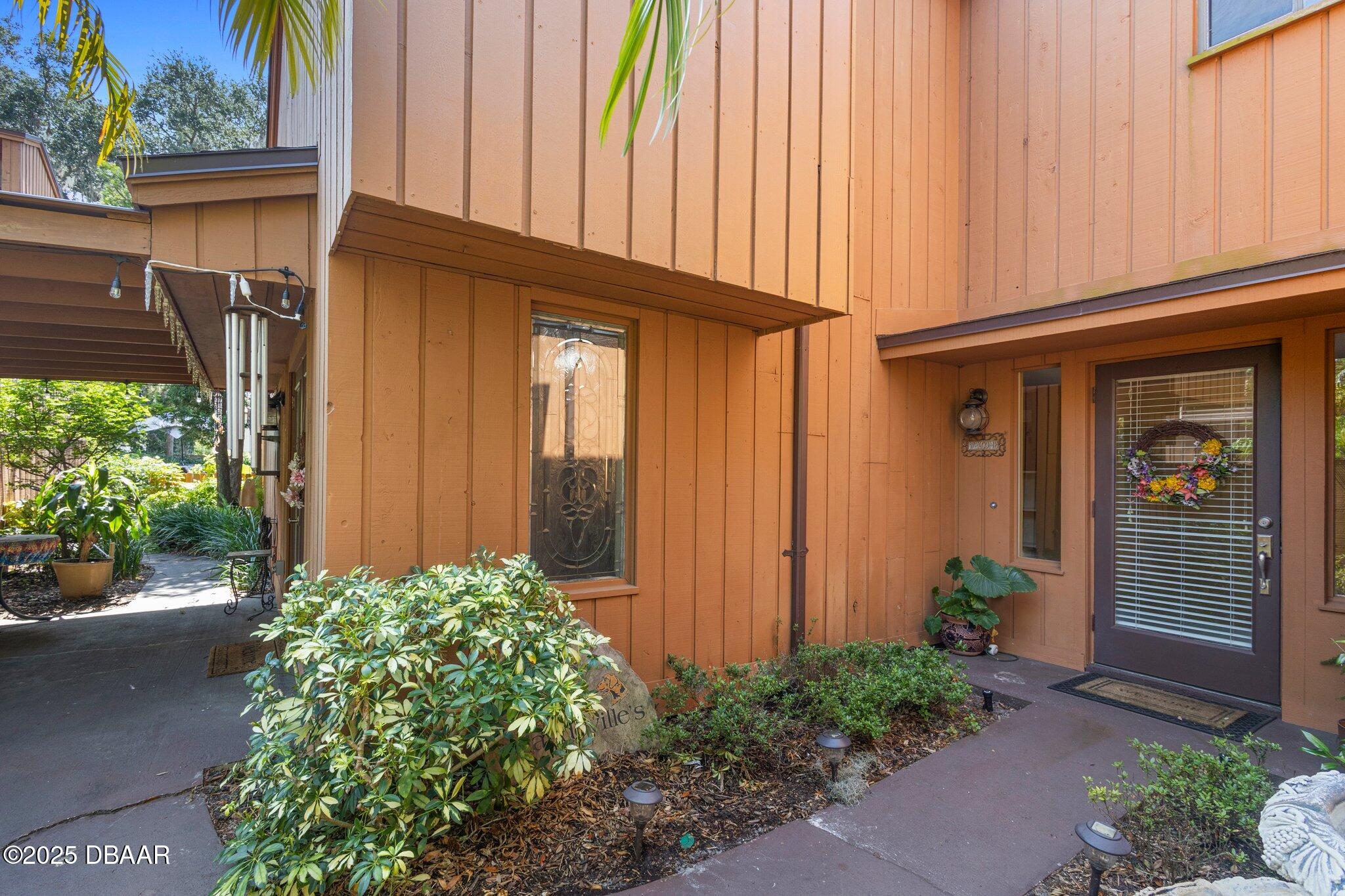 115 Oaks Court