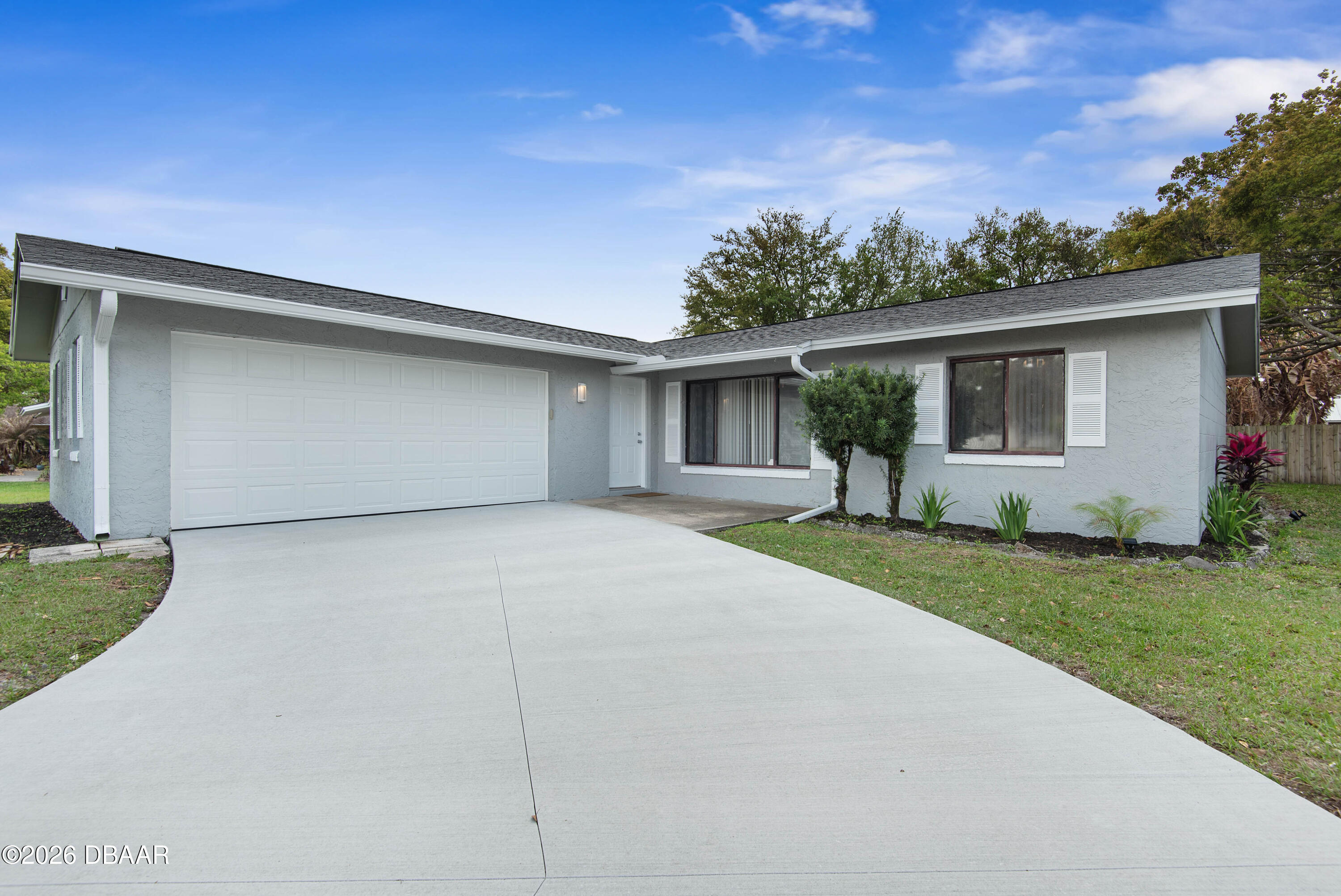 1222 Thomasina Drive