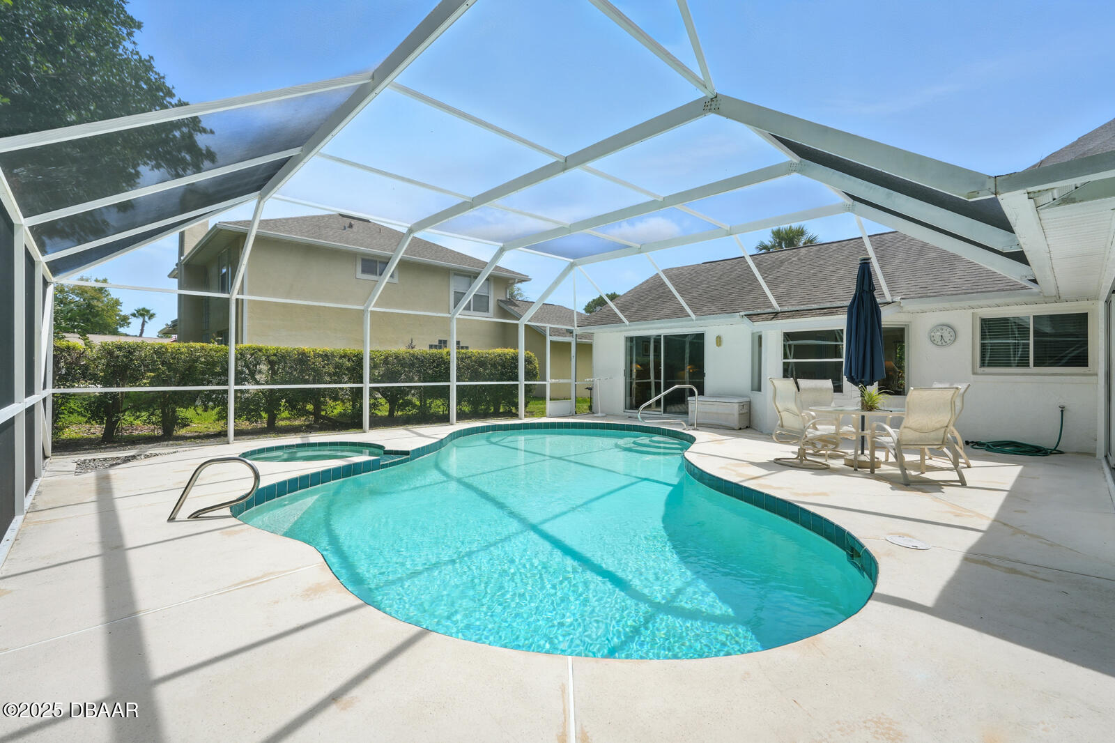 3929 Oak Crest Circle