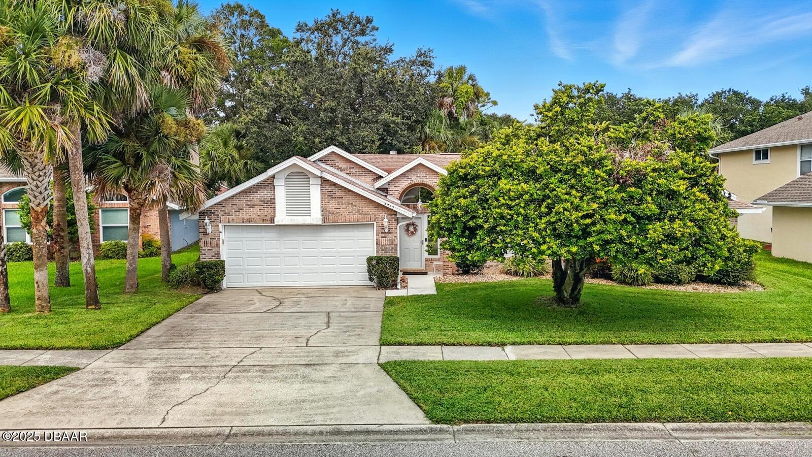 3929 Oak Crest Circle