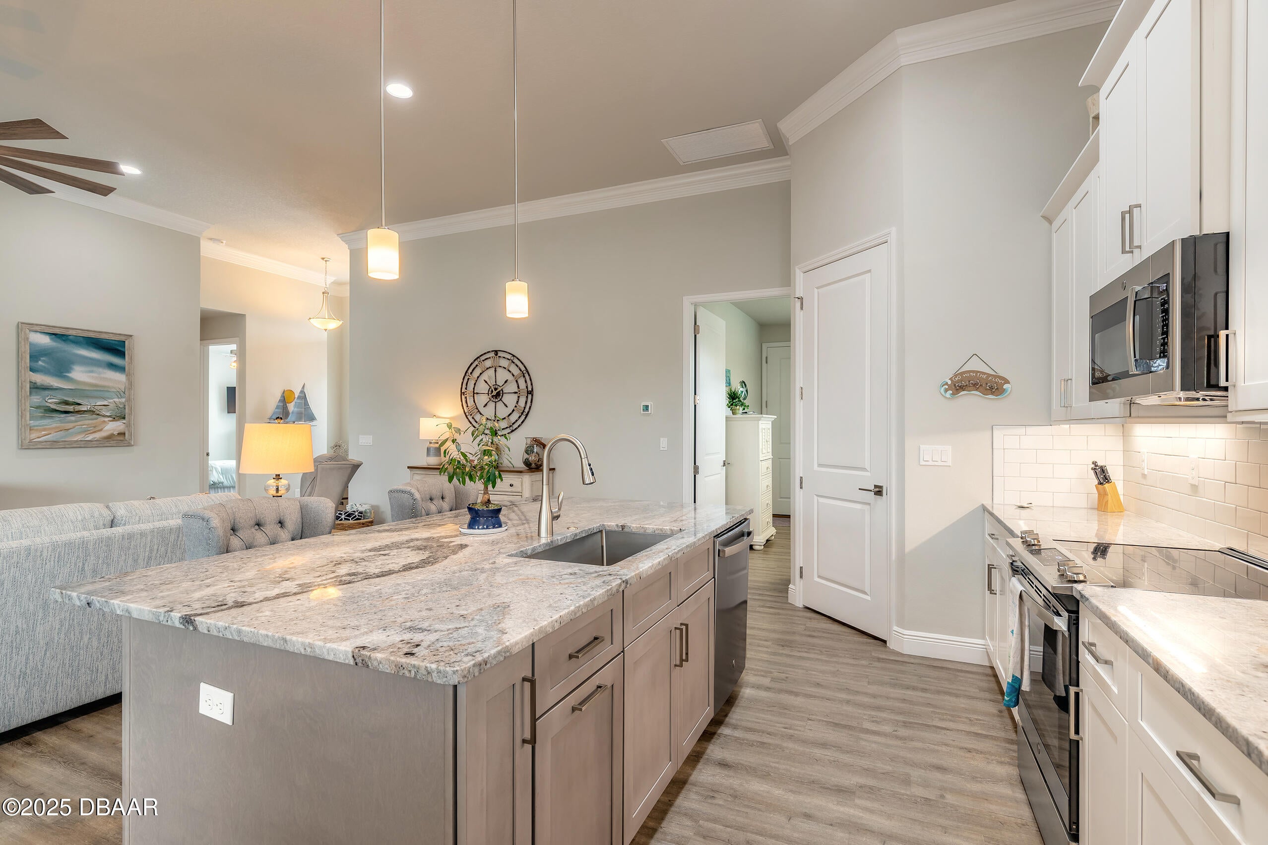 352 Venetian Palms Boulevard