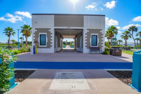 A home in Daytona Beach