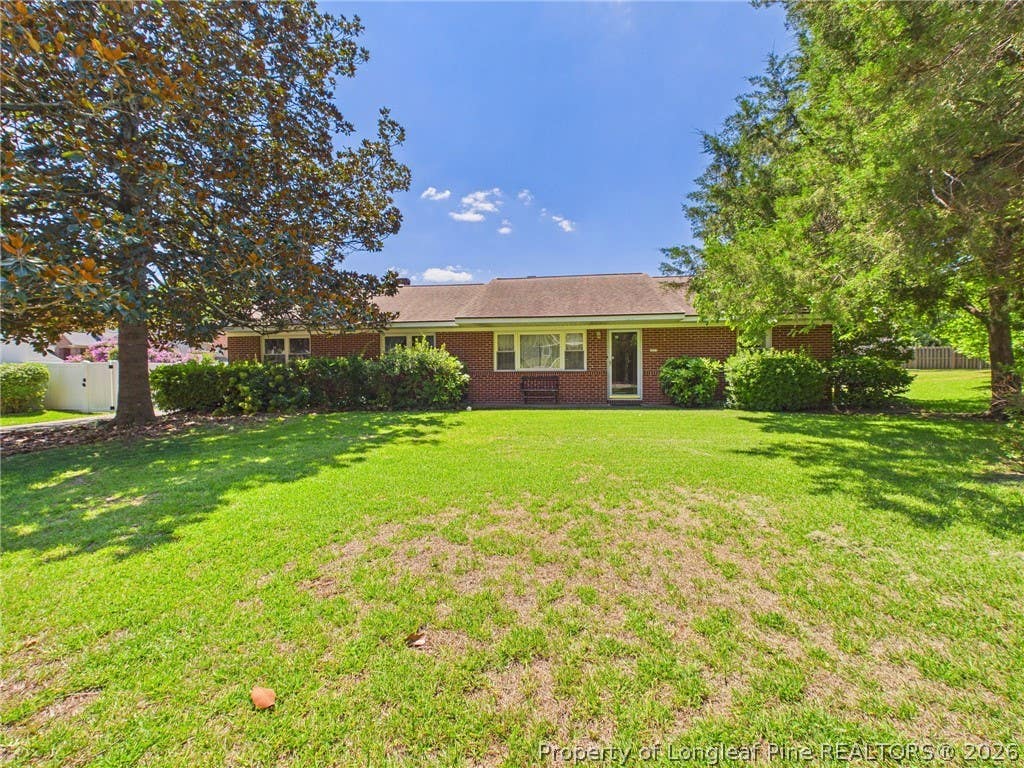 Photo of 1815 Sunnyside Circle, Fayetteville, NC 28305 (MLS # 767125)