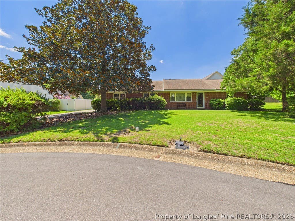 Photo of 1815 Sunnyside Circle, Fayetteville, NC 28305 (MLS # 767125)