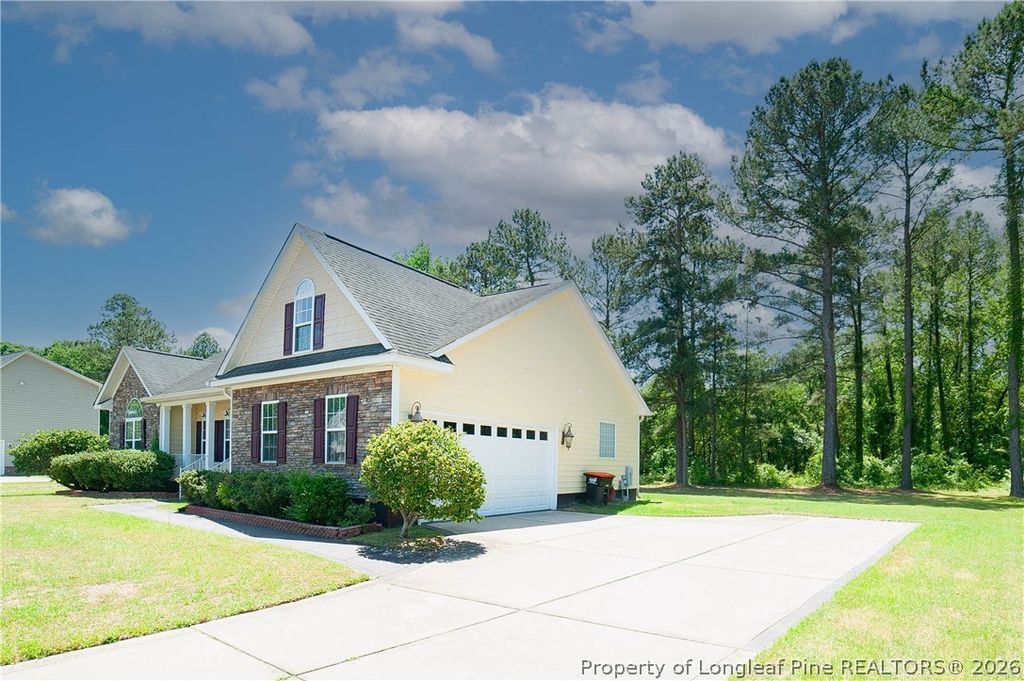 Photo of 1630 Pristine Lane, Hope Mills, NC 28348 (MLS # 762035)
