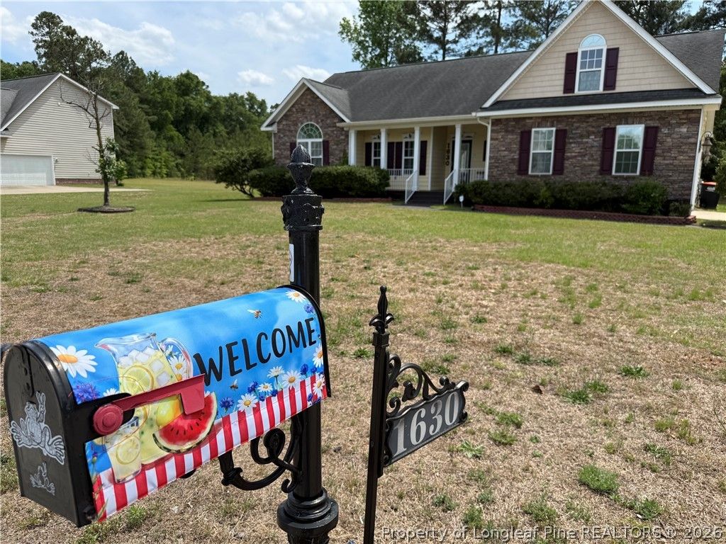 Photo of 1630 Pristine Lane, Hope Mills, NC 28348 (MLS # 762035)
