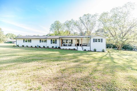 Photo of 1802 Holiday Road, Sanford, NC 27330 (MLS # 760917)