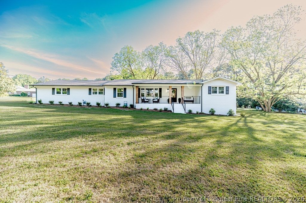 Photo of 1802 Holiday Road, Sanford, NC 27330 (MLS # 760917)
