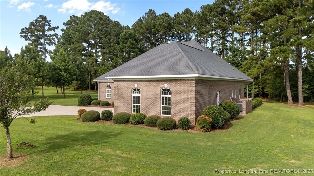 Photo of 105 Waterfall Lane, Sanford, NC 27330 (MLS # 749633)