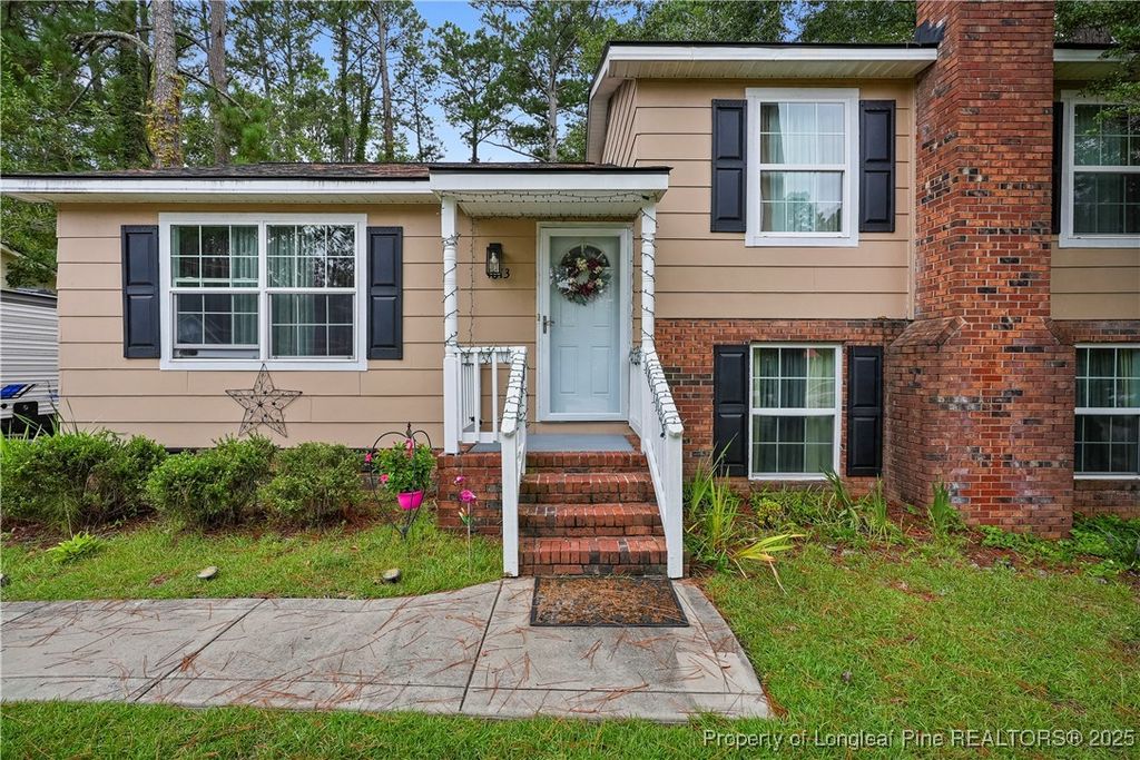 Photo of 1613 Morehead Avenue, Fayetteville, NC 28303 (MLS # 755122)
