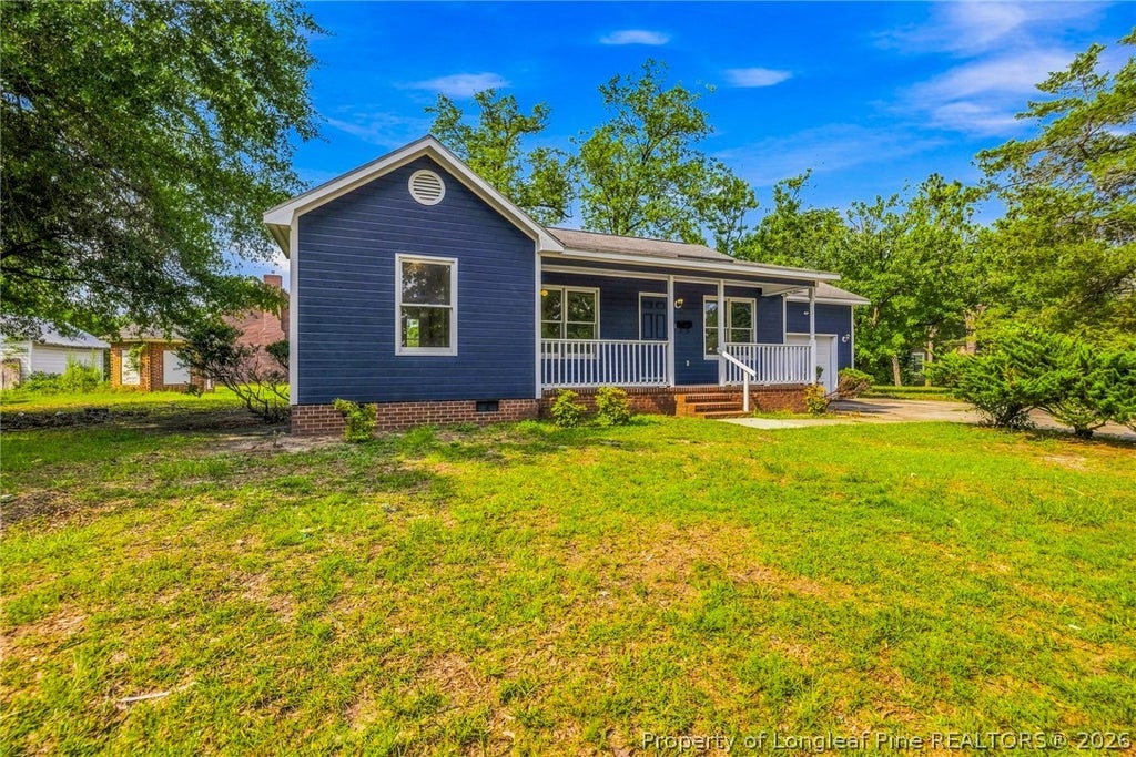 Photo of 302 W 6th Avenue, Raeford, NC 28376 (MLS # 769583)