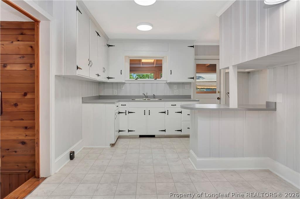 Photo of 314 W 18th Street, Lumberton, NC 28358 (MLS # 767052)