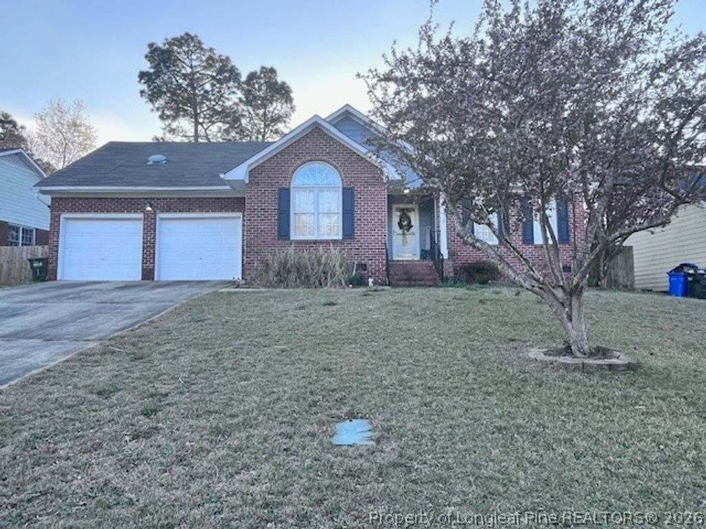Photo of 5705 Kingstree Drive, Fayetteville, NC 28304 (MLS # 759456)