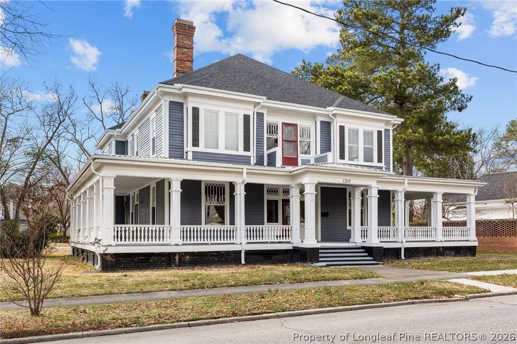 Photo of 1209 N Elm Street, Lumberton, NC 28358 (MLS # 757439)