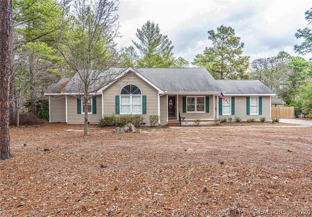 Photo of 135 Forest Glen Road, Southern Pines, NC 28387 (MLS # 757910)