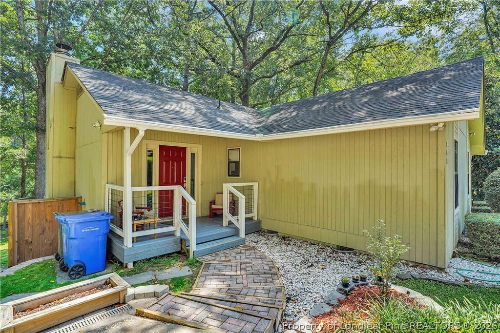 Photo of 304 Whipple Tree Lane, Fayetteville, NC 28314 (MLS # 768334)