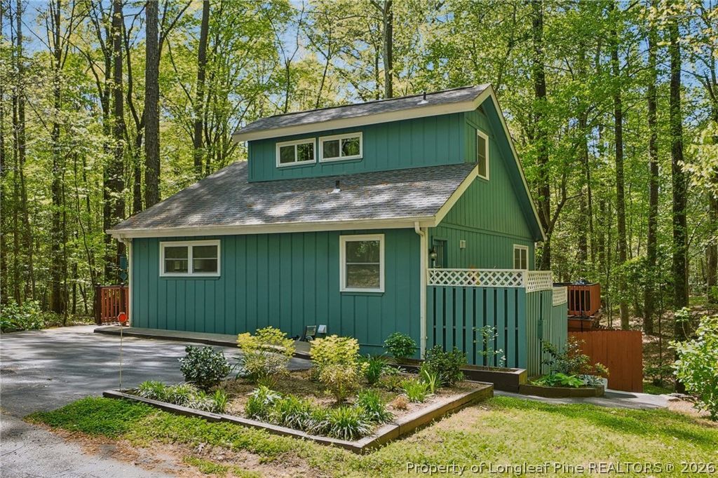 Photo of 416 Harbor Trace W, Sanford, NC 27332 (MLS # 760454)