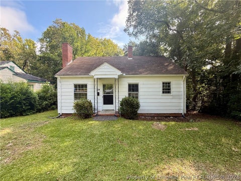 Photo of 134 Kensington Circle, Fayetteville, NC 28301 (MLS # 769727)