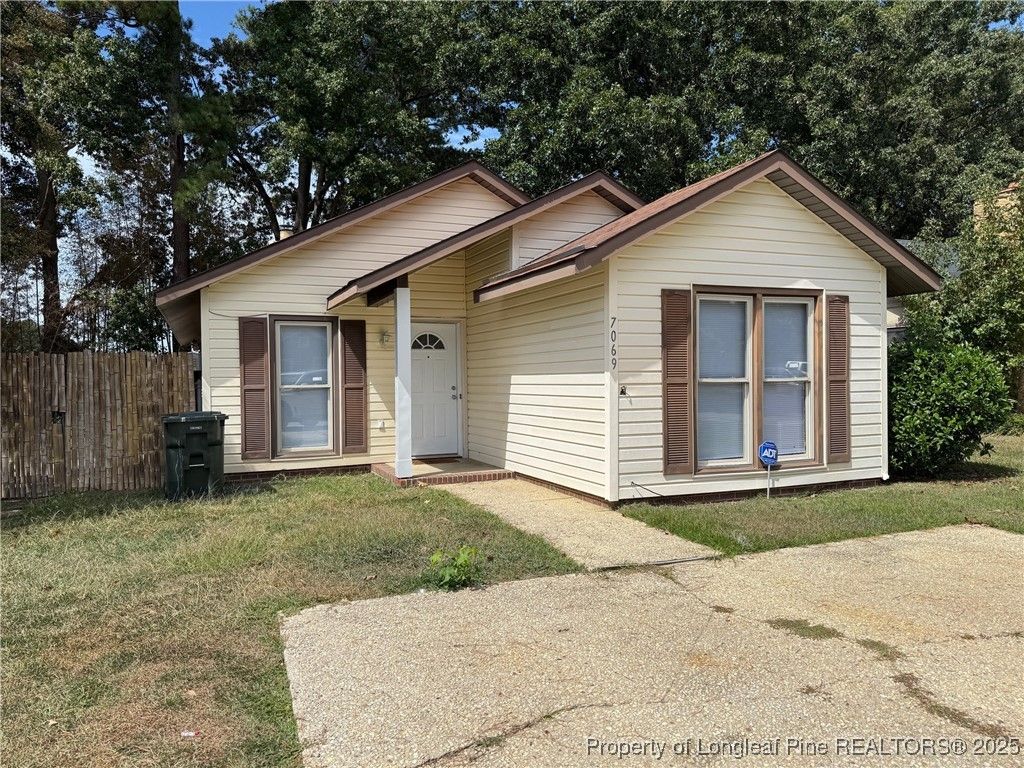 Photo of 7069 Candlewood Drive, Fayetteville, NC 28314 (MLS # 754852)