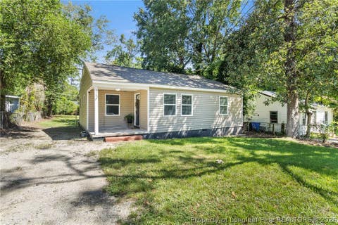 Photo of 156 Kensington Circle, Fayetteville, NC 28301 (MLS # 767871)
