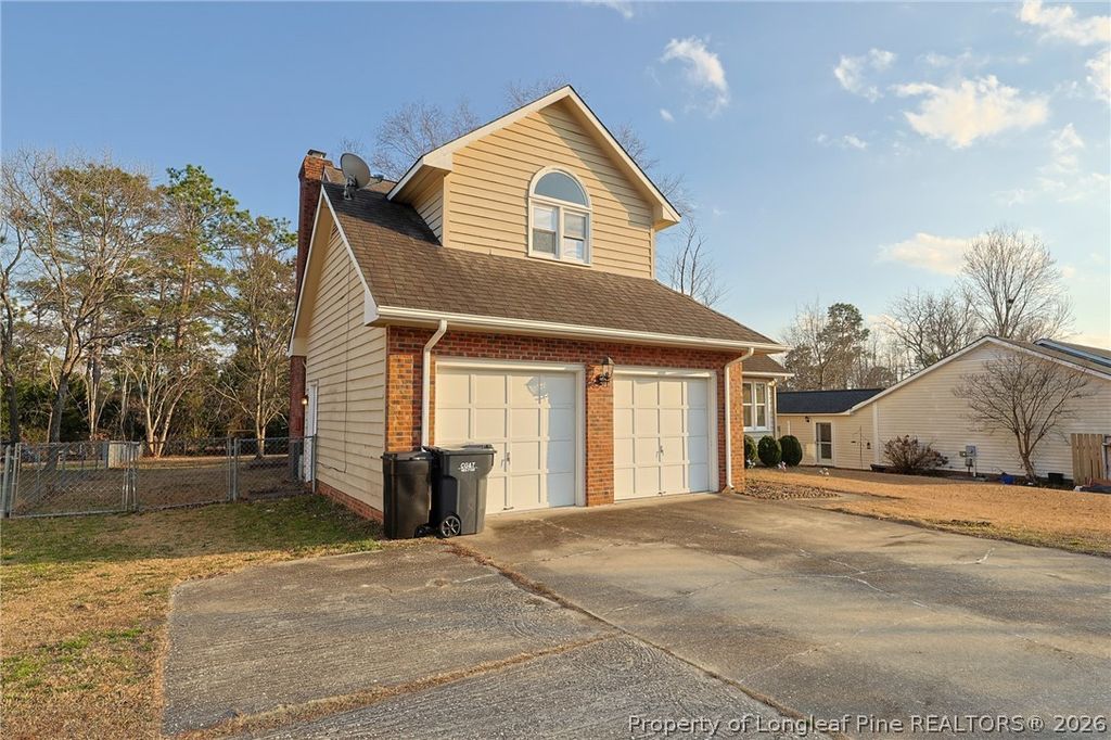 Photo of 955 Pepperwood Drive, Fayetteville, NC 28311 (MLS # 757754)