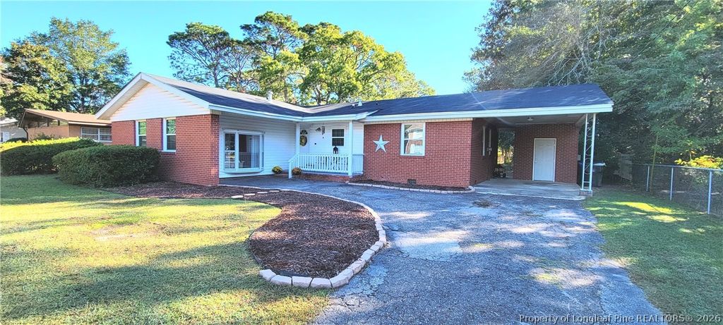 Photo of 1911 Wendover Drive, Fayetteville, NC 28304 (MLS # 757745)