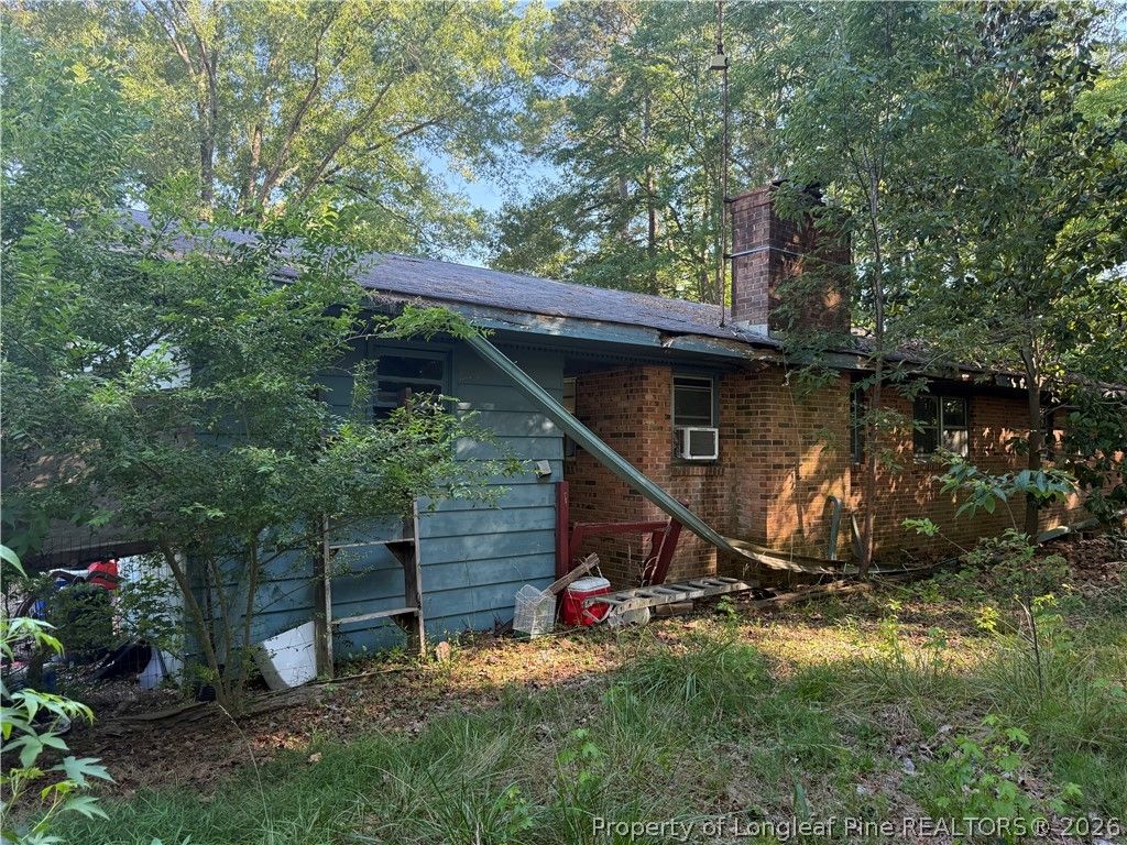 Photo of 508 Nixon Drive, Sanford, NC 27330 (MLS # 764284)
