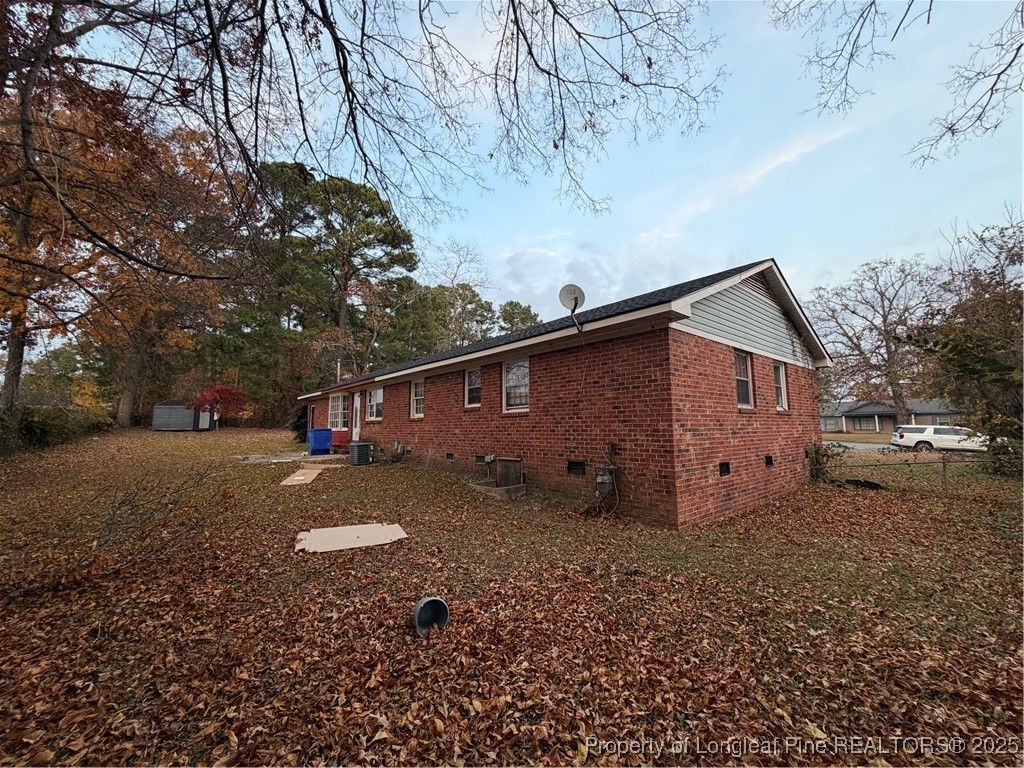 Photo of 405 Quail Court, Fayetteville, NC 28303 (MLS # 753450)