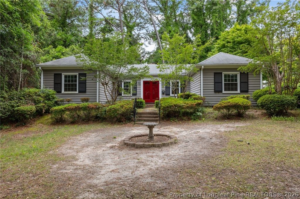Photo of 300 Pinecrest Drive, Fayetteville, NC 28305 (MLS # 761576)