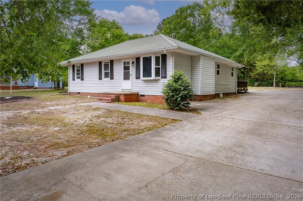 Photo of 121 Bremer Street, Fayetteville, NC 28303 (MLS # 761101)