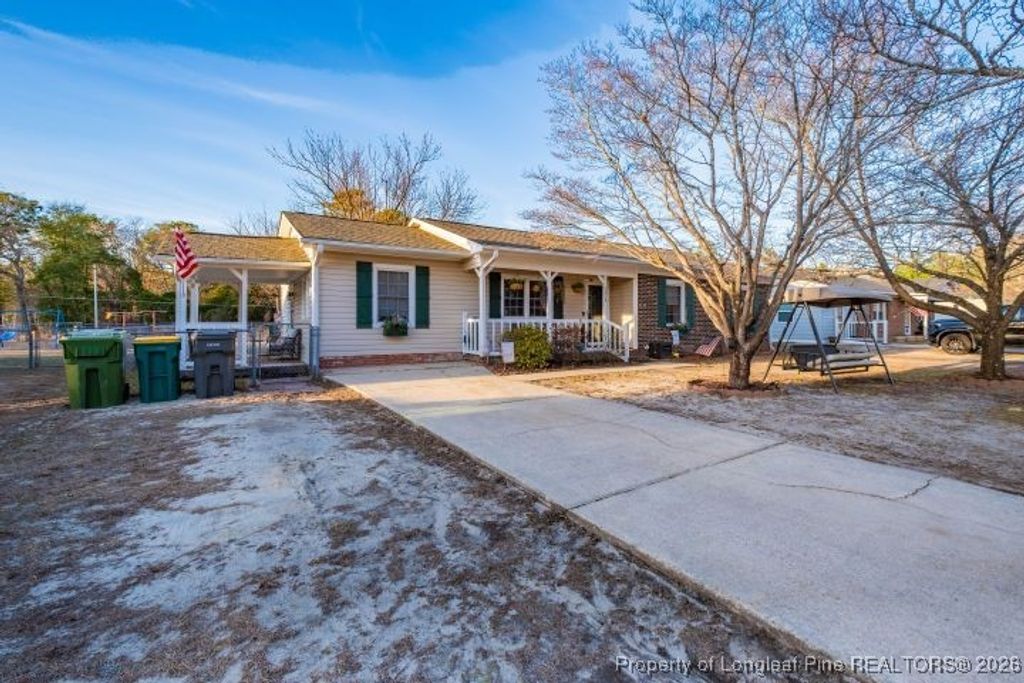 Photo of 3618 Marcliff Road, Hope Mills, NC 28348 (MLS # 755469)