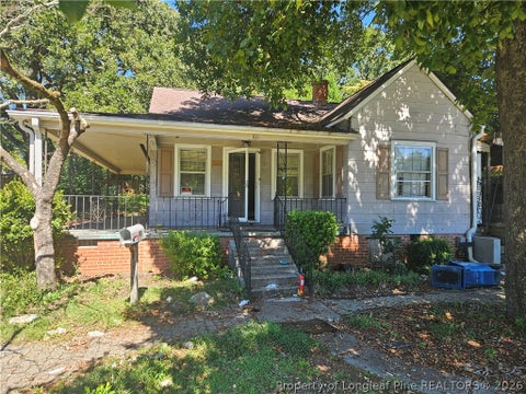 Photo of 811 Anarine Road, Fayetteville, NC 28303 (MLS # 770335)