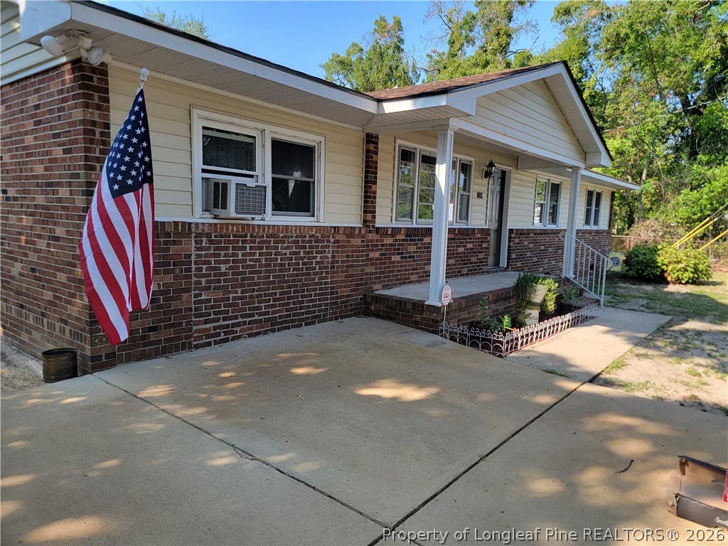 Photo of 1344 SHAW Road, Fayetteville, NC 28311 (MLS # 766366)