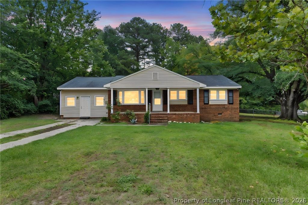 Photo of 735 Hilton Drive, Fayetteville, NC 28311 (MLS # 765837)