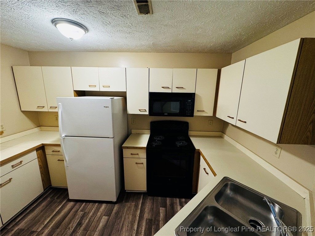 1002 Brookhollow Drive 11