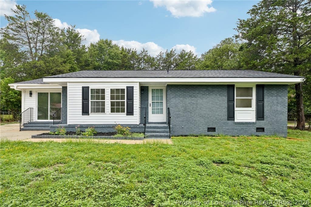 Photo of 628 Goodyear Drive, Spring Lake, NC 28390 (MLS # 766640)