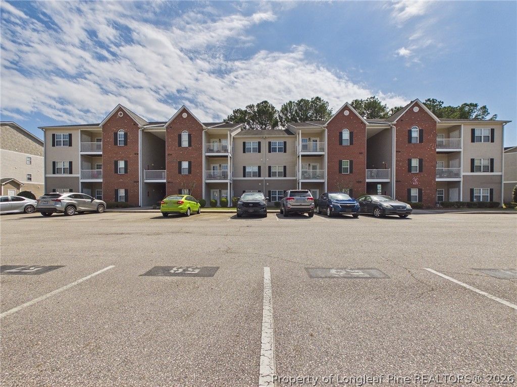 Photo of 625 Marshtree Lane #301, Fayetteville, NC 28314 (MLS # 760071)