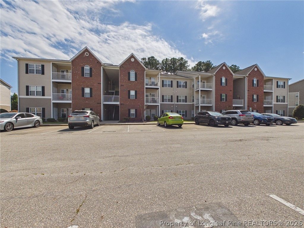 Photo of 625 Marshtree Lane #301, Fayetteville, NC 28314 (MLS # 760071)