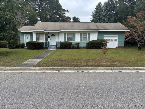 Photo of 1209 E 14th Street E, Lumberton, NC 28358 (MLS # 752027)