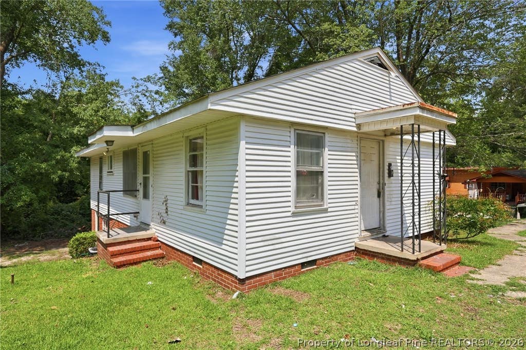 Photo of 319 Stuart Avenue, Fayetteville, NC 28301 (MLS # 766900)