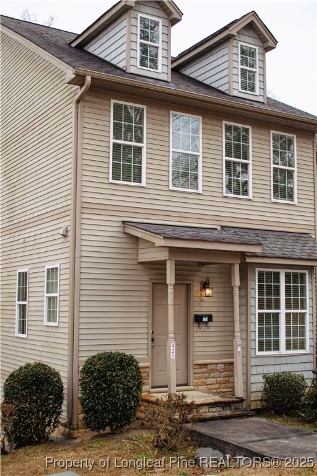 Photo of 425 Georgetown Circle, Fayetteville, NC 28314 (MLS # 754948)