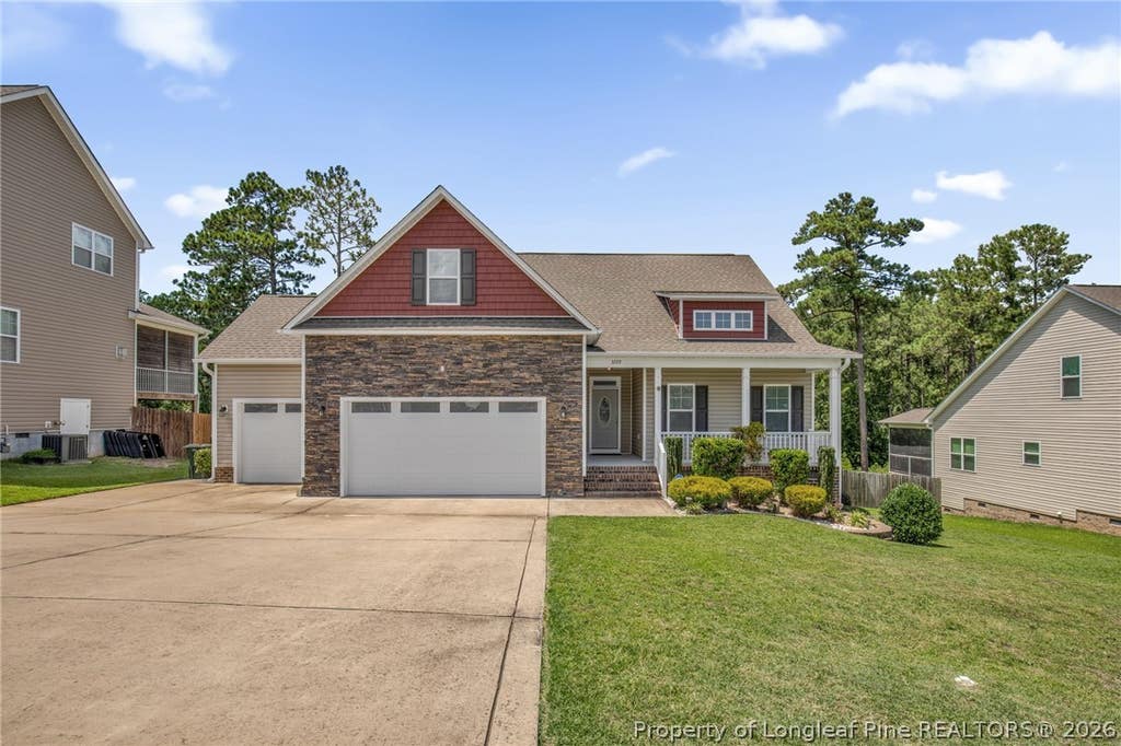 Photo of 3729 Glencourse Way, Fayetteville, NC 23811 (MLS # 767585)