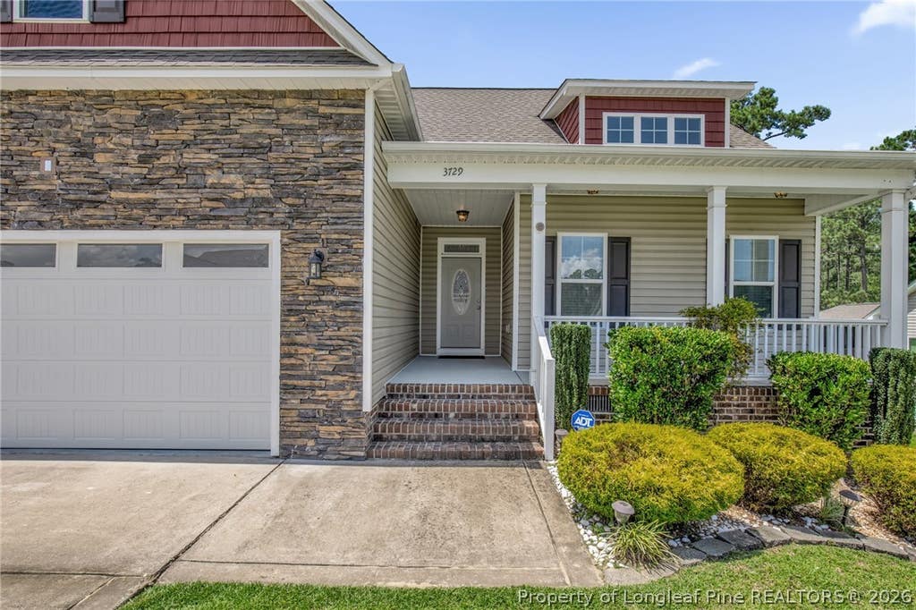 Photo of 3729 Glencourse Way, Fayetteville, NC 23811 (MLS # 767585)