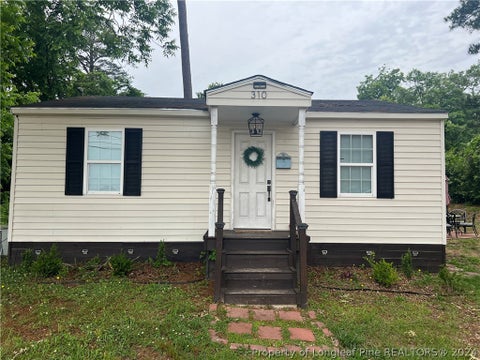 Featured picture for the property 724659