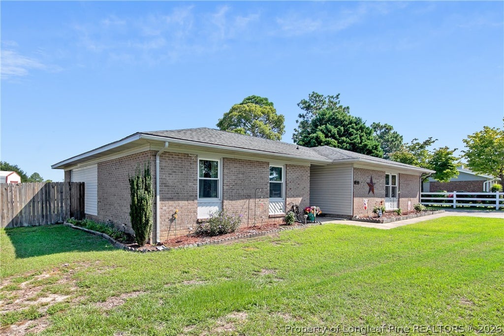 Photo of 6201 Stoney Point Loop, Fayetteville, NC 28306 (MLS # 768433)