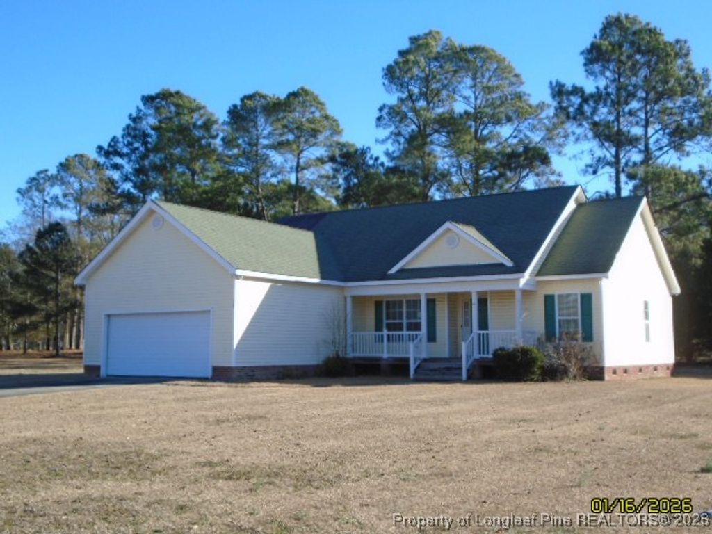 Photo of 205 Kelly Drive, Laurinburg, NC 28352 (MLS # 756050)